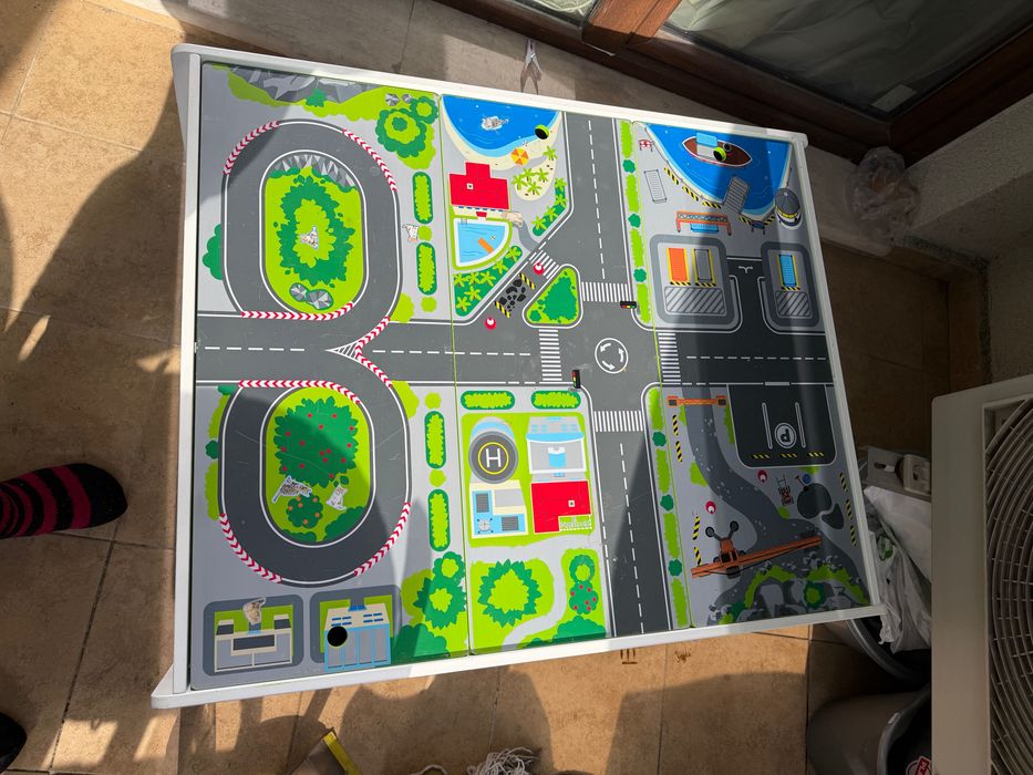 Маса за игра Hape