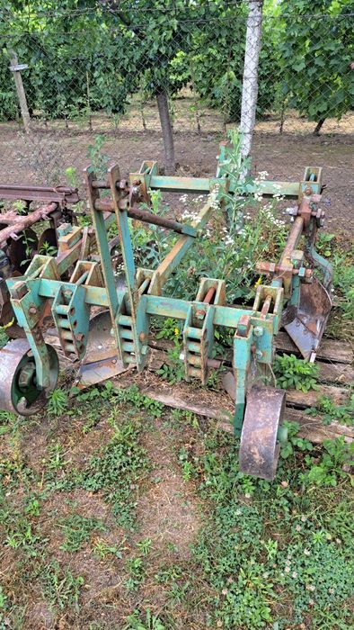 Vand utilaje agricole sau schimb cu tractor