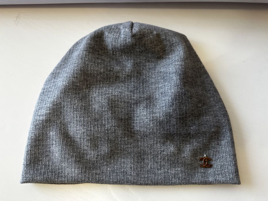 Женская шапка шанель