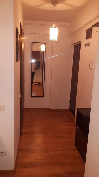 De inchiriat 2 camere cu parcare subterana Proprietar