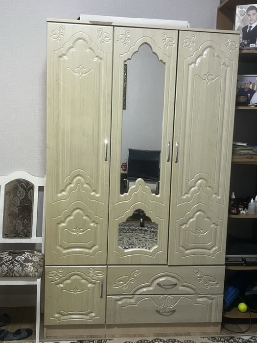 Продается шкаф в отличном состоянии