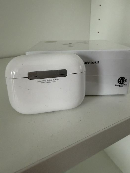 Airpods 3 pro фабрично запечатани