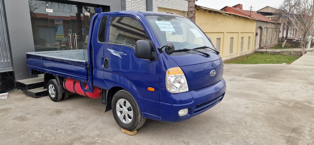 Киа бонго срочно сотилади