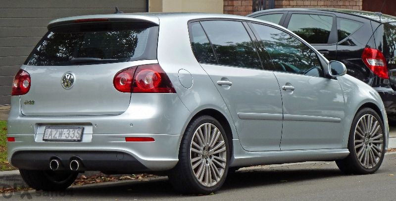 Golf 5 Gti предна броня