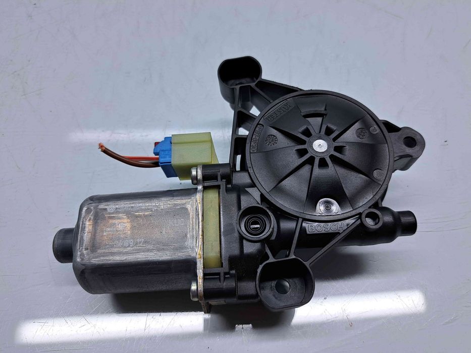 Motoras geam dreapta fata Seat Leon ST Combi (5F8) [Fabr 2013-2018] fa