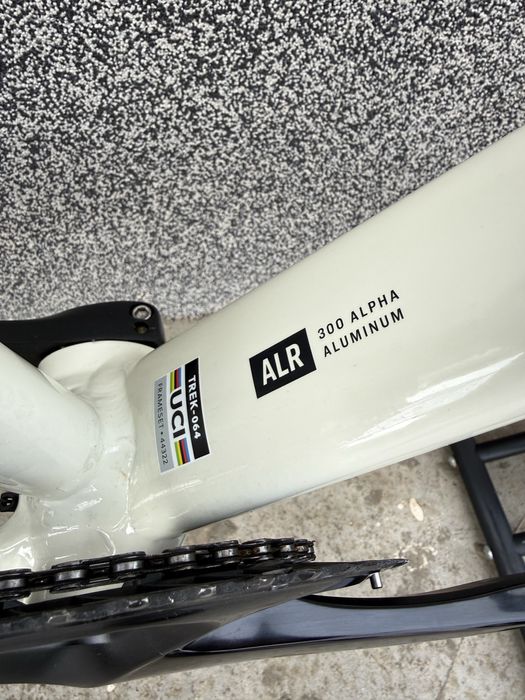 Trek Émonda ALR 5 Disc ШОСЕЕН 2024г. Palmarès 28” КАТО НОВ