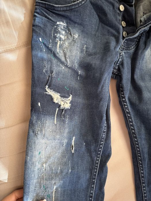 Продавам два чифта дънки