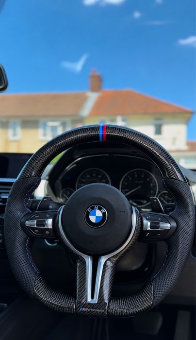 Volan BMW M Performance Carbon + Piele Perforata, cu padele – Fara Airbag