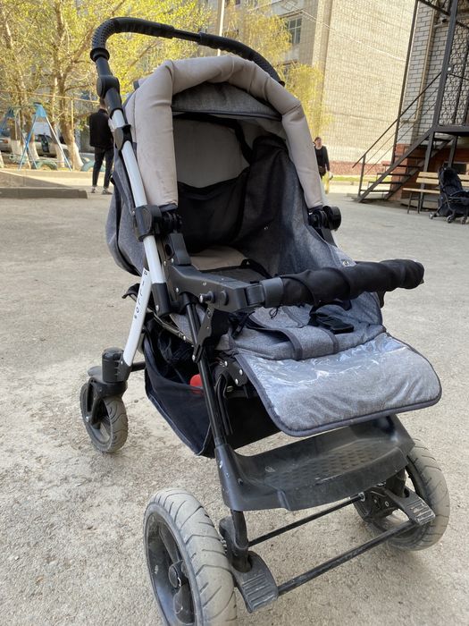 Продам коляску детскую