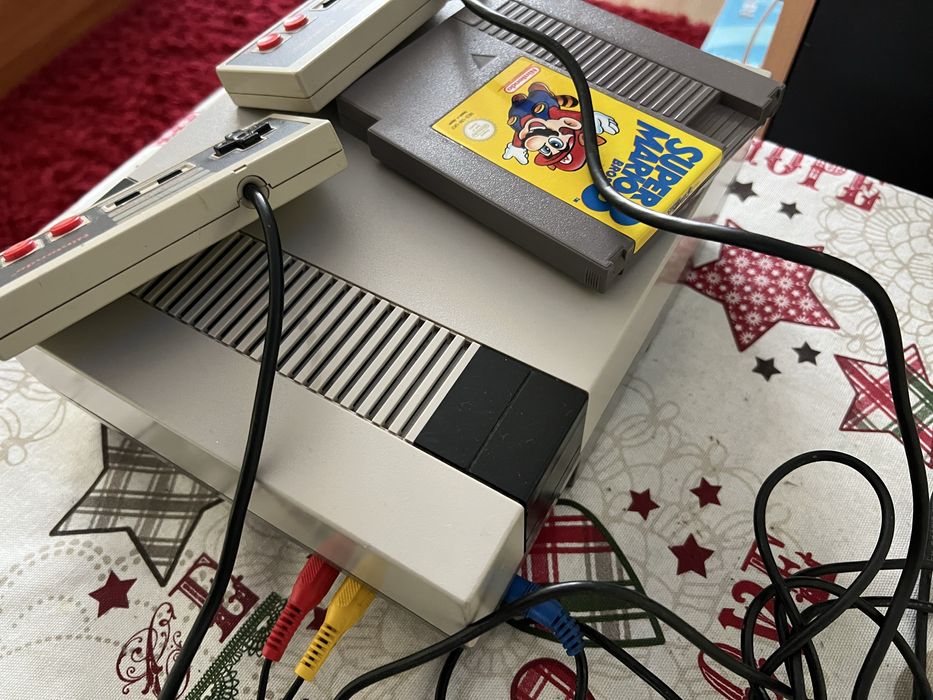 Nintendo NES cu Mario 3