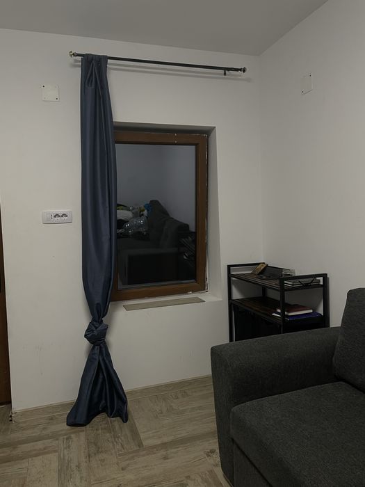 Inchiriez camera la casa cu 2 camere, zona Universitate