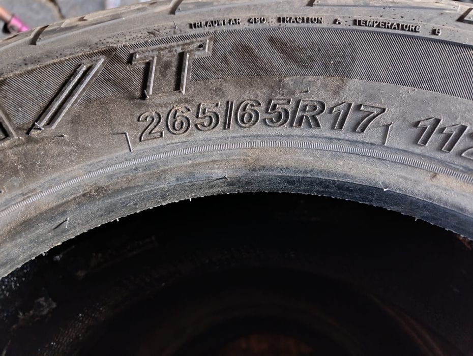 Резина летняя! 265/65/R17.
