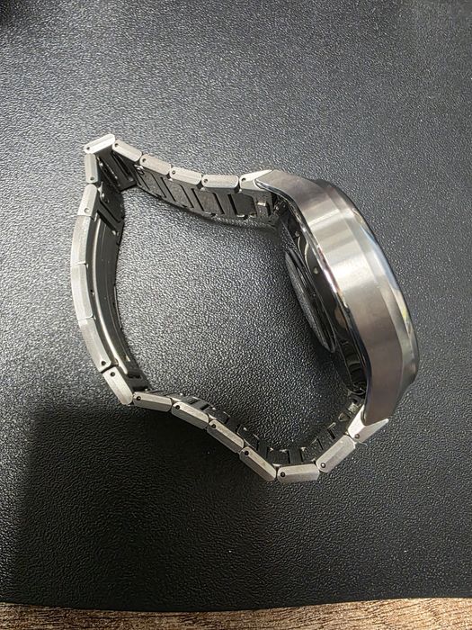 Hauwei Watch 4 Pro Titanium + слушалки Hauwei FreeBuds 5i