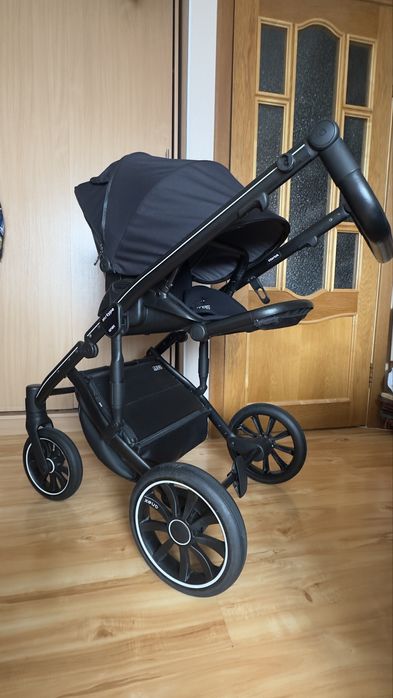 Продам коляску anex m/type