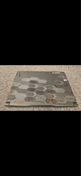 Vand sau schimb laptop gaming MSI Katana gf66 i51140H RTX 3060 6 ram 144 Hz