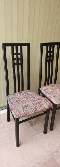 2бр дървени столове Италианско пройзводство внос от чужбина -110лв