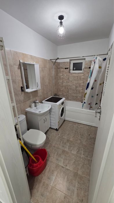 Inchiriez apartament 2 camere