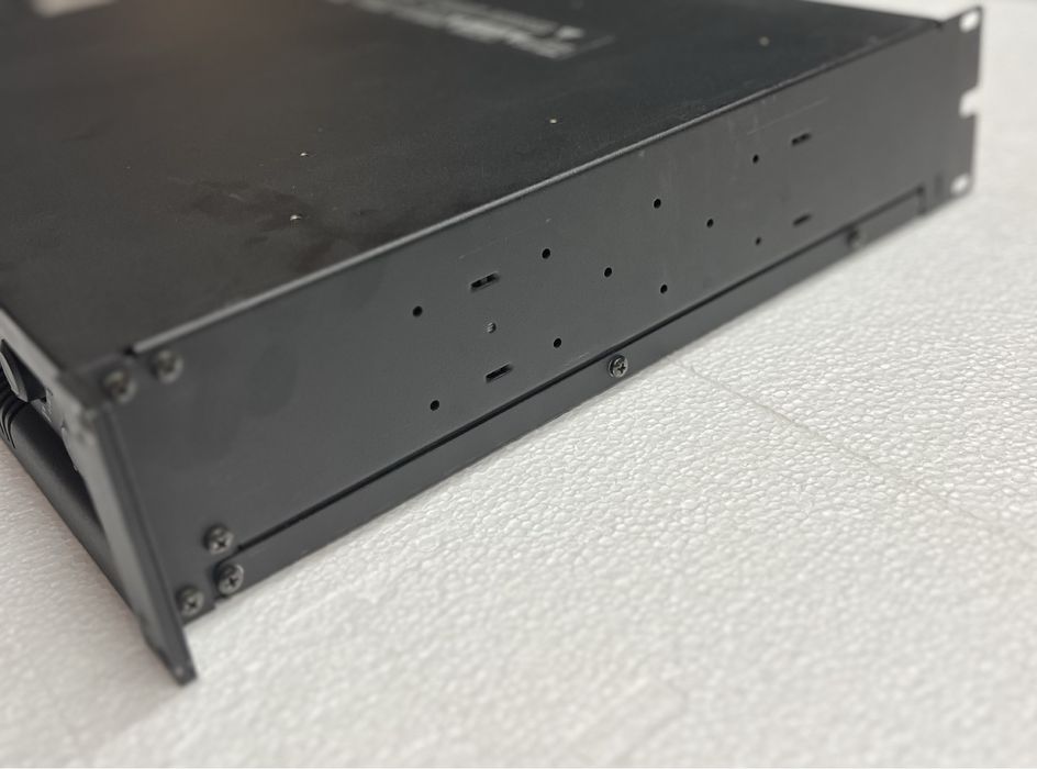 Vand amplificator QSC PL380