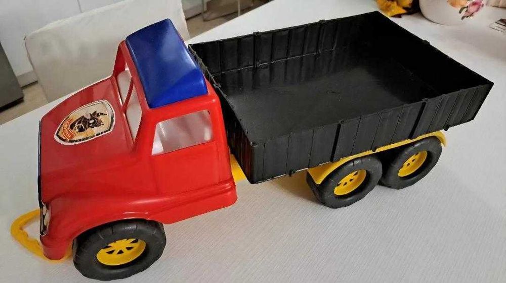 Camion IMENS - 2 bucati - unul basculabil, 50 cm / 26 cm / 33 cm