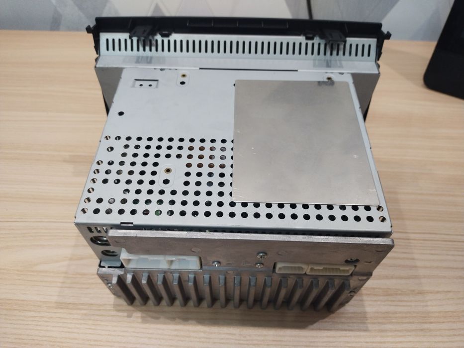 Магнитола на Прадо 120