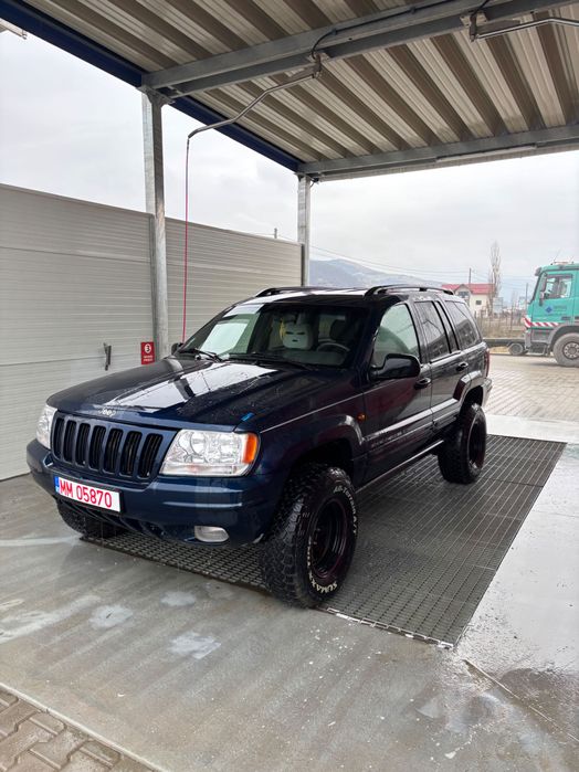 Vând jeep grand cherokee