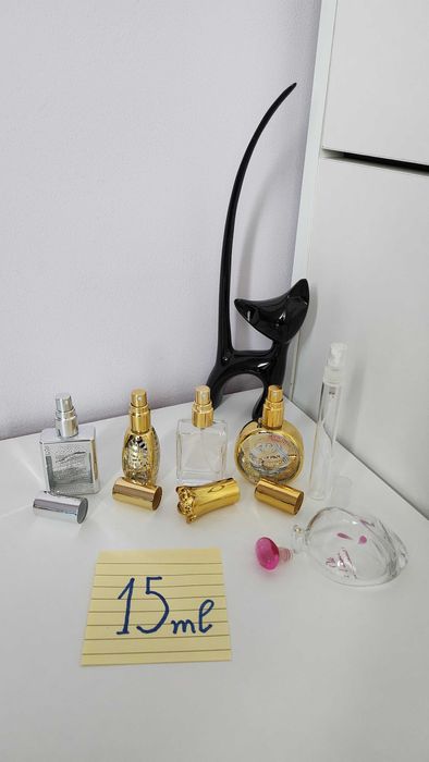 Стъклени шишенца за парфюм