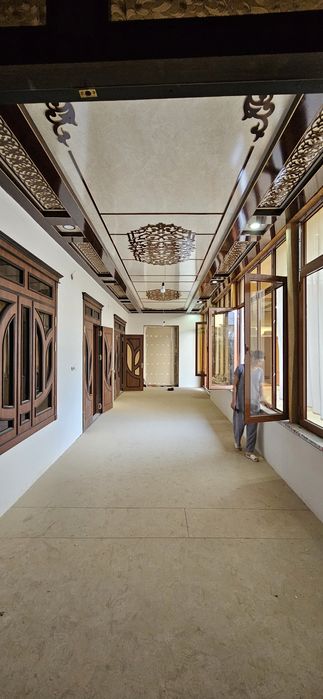 Срочно уй сотилади 5 сутик 4 хона.