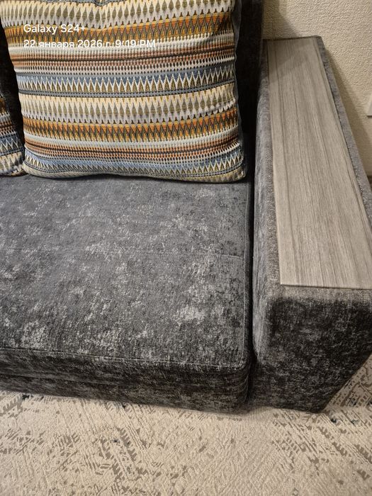 Продам  хороший диван