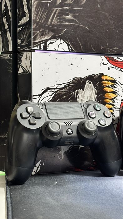 Прошитая Sony PlayStation 4 Fat 512b, 2 геймпадa