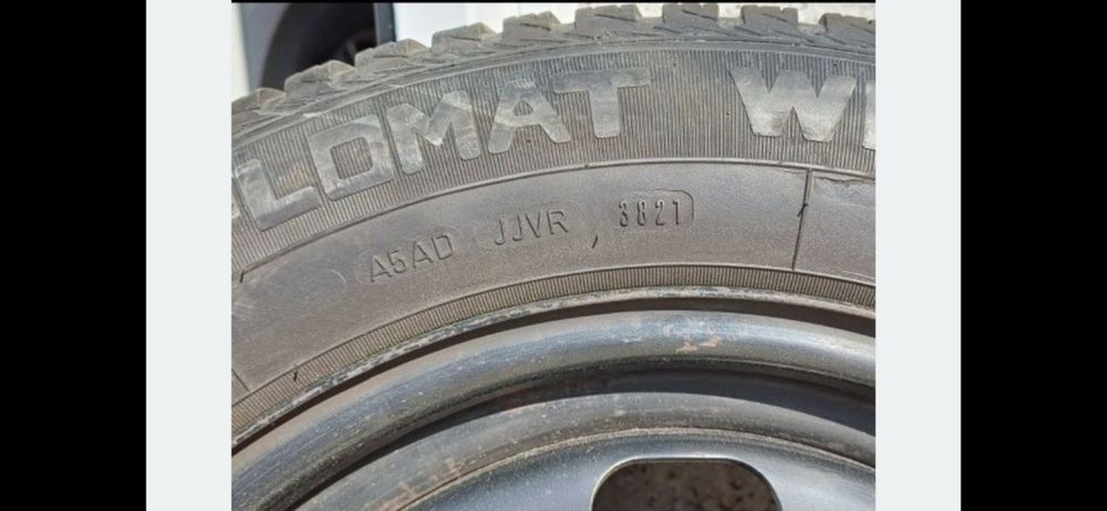 Джанта за кола само за 20€ със супер запазена гума свалена от Голф 4