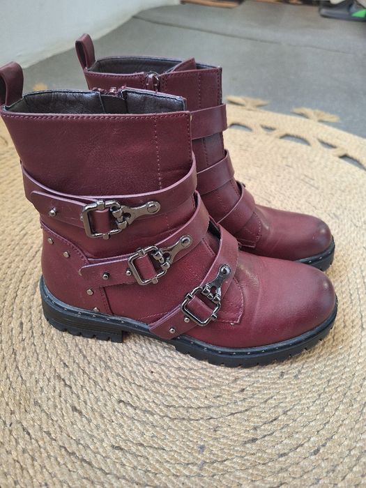 Спортни Боти в бордо