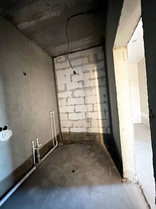 ЖК Oz Zamin 3-комнатная 60м² в состоянии коробка этаж 8/15 Яшнабад