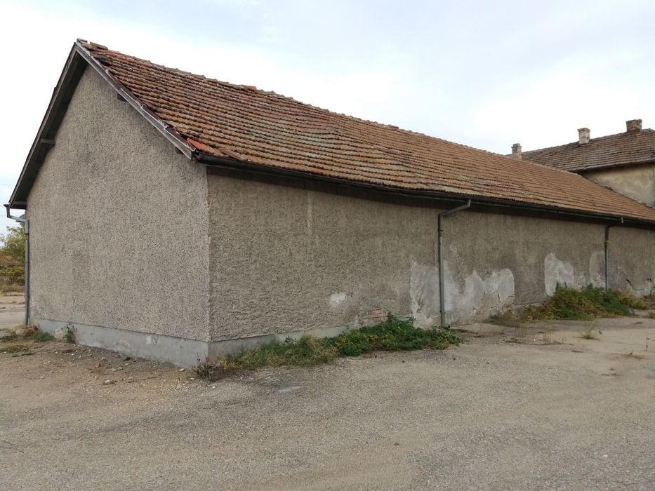 Дава се под наем Склад в Павликени - 220 кв.м за 204 € - Снимка #2