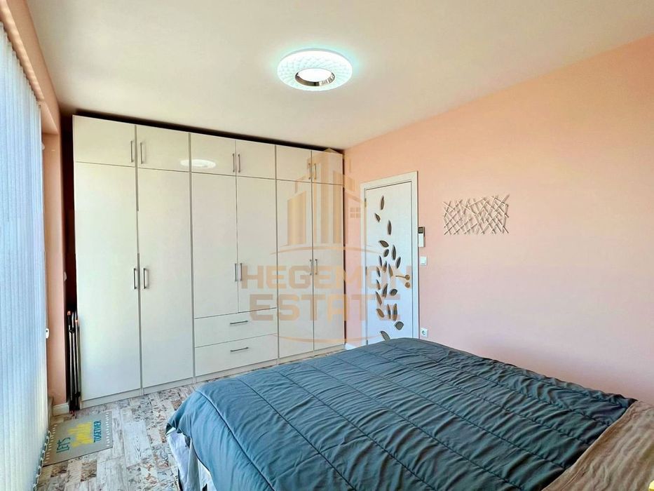 Продава се Тристаен апартамент в Варна, Кайсиева градина - 75 кв.м за 1292 €/кв.м - Снимка #4