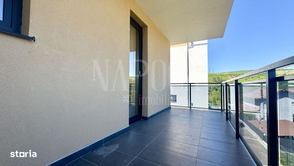 Apartament 3 camere de vanzare in Floresti