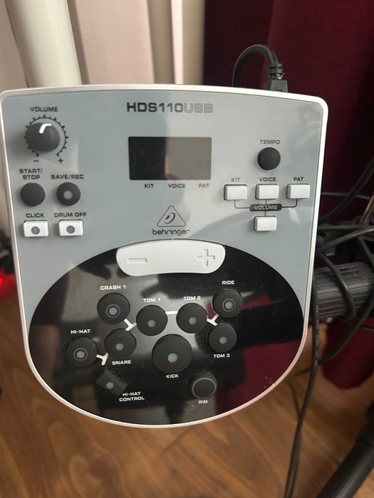 Set tobe electronice Behringer XD8USB - in garantie