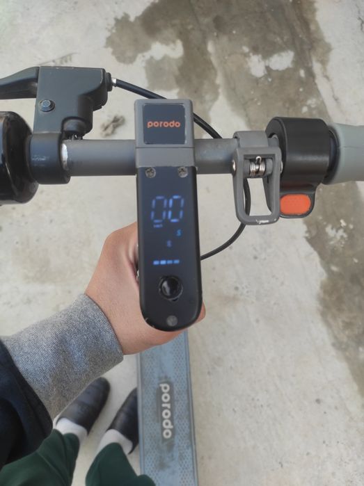 Elektron samokat porodo