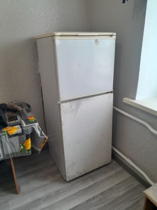 Продам холодильник