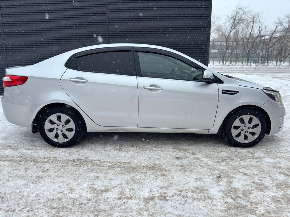 KIA RIO 2014 автомат
