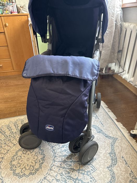 Коляска Chicco синяя
