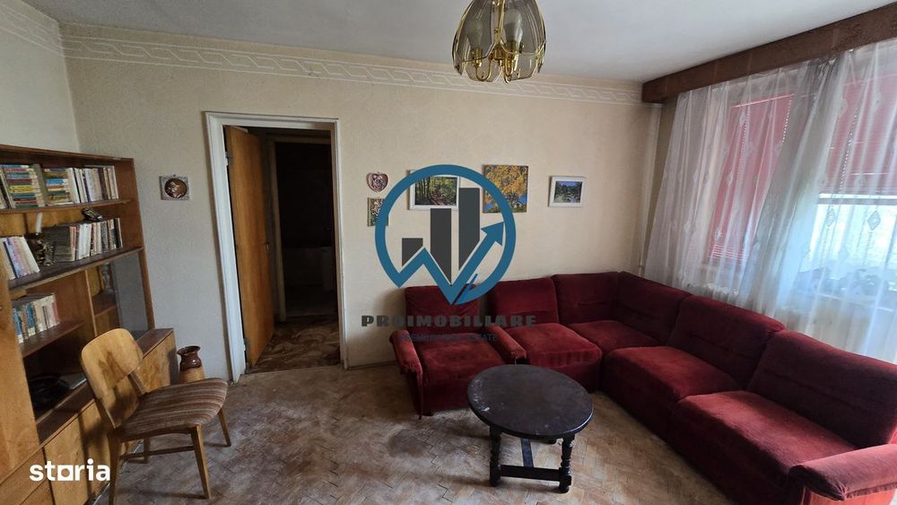 Vand apartament 3 camere Craiovei