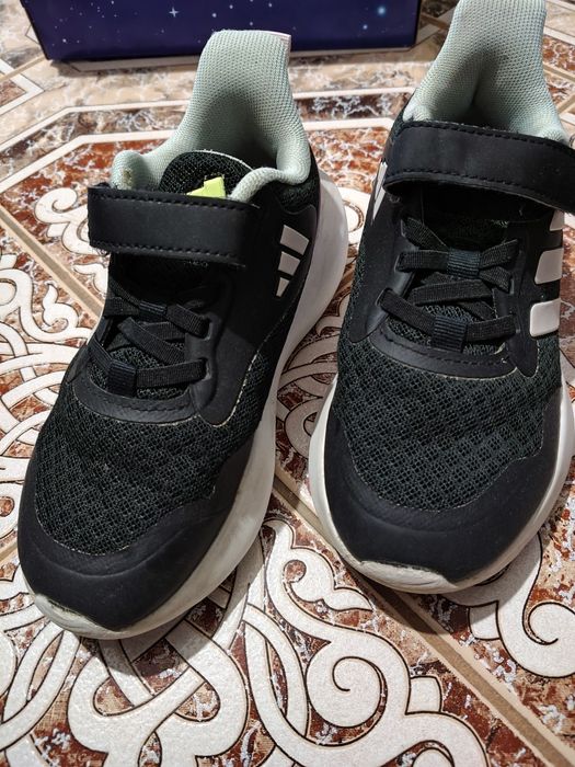 Маратонки Adidas
