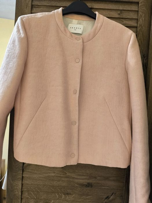 Розово сако Sandro