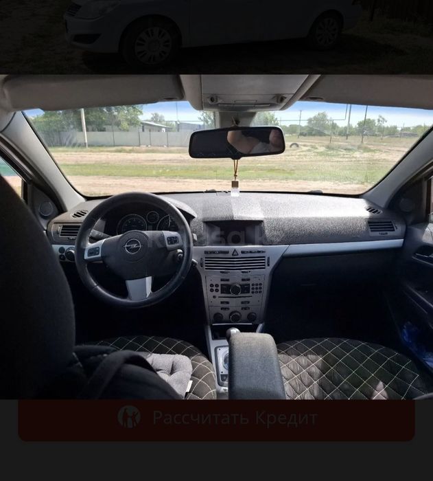 Машина Opel Astra 2010г