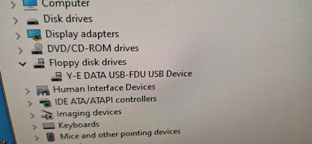 Unitate externa portabila discheta USB - Sony Floppy Disk 1,44 MB