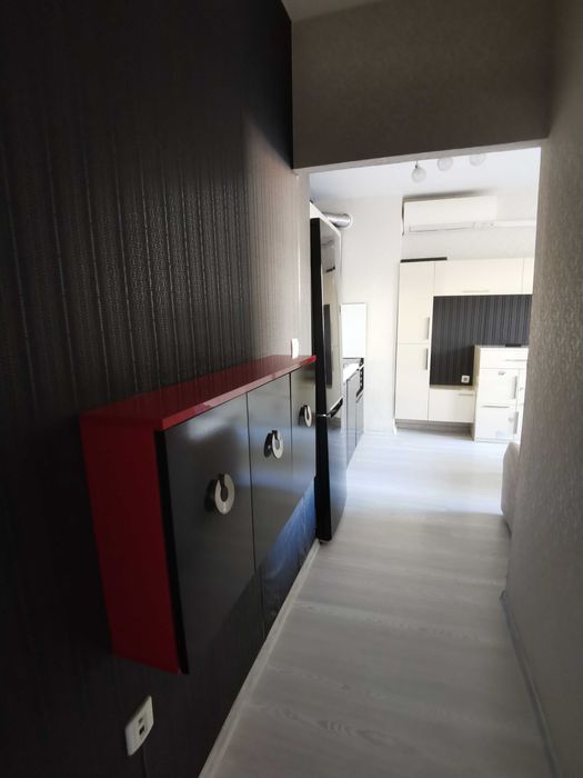 Дава се под наем Двустаен апартамент в Бургас, Меден рудник - зона А - 50 кв.м за 306 € - Снимка #2