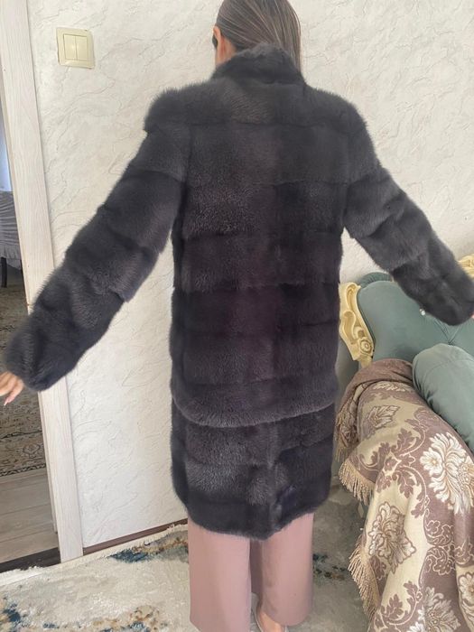 Шуба норковая красивая