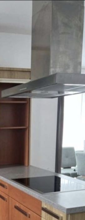 Hotă insulă 90/60 cm