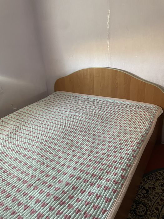 Продам кровать двуспальную