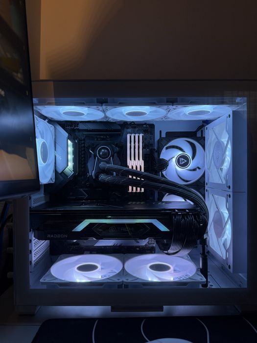 Геймърски компютър (Ryzen 9 / RX 6800 XT / 32GB RAM)